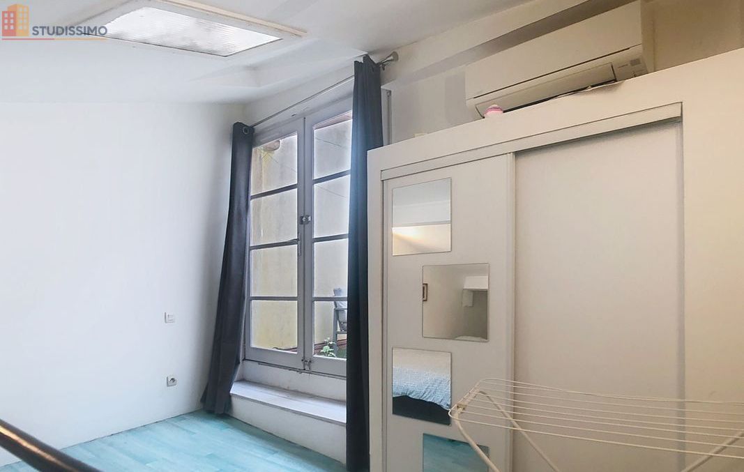 Studio 30m² Avignon centre - Meublé, dernier étage - Photo 8