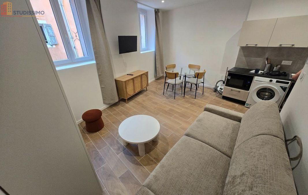 Studio 27m² Apt centre-ville - Meublé, entièrement rénové - Photo 3