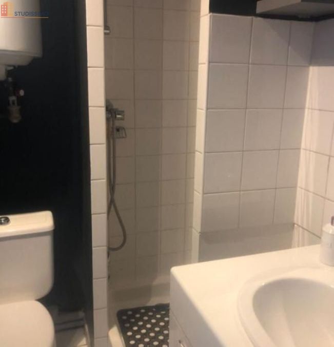 Studio meublé 18m² Avignon - Meublé, 1er étage - Photo 1