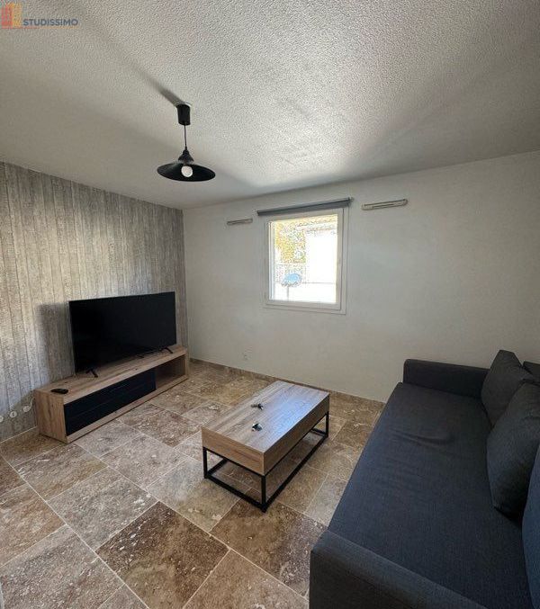 Studio meublé 20m² Avignon centre - Lumineux, proche commerces - Photo 2