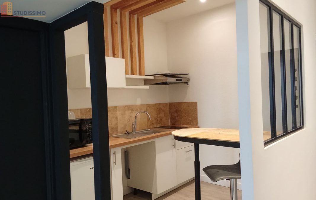 Studio meublé 42m² Carpentras - Lumineux, 1er étage - Photo 2
