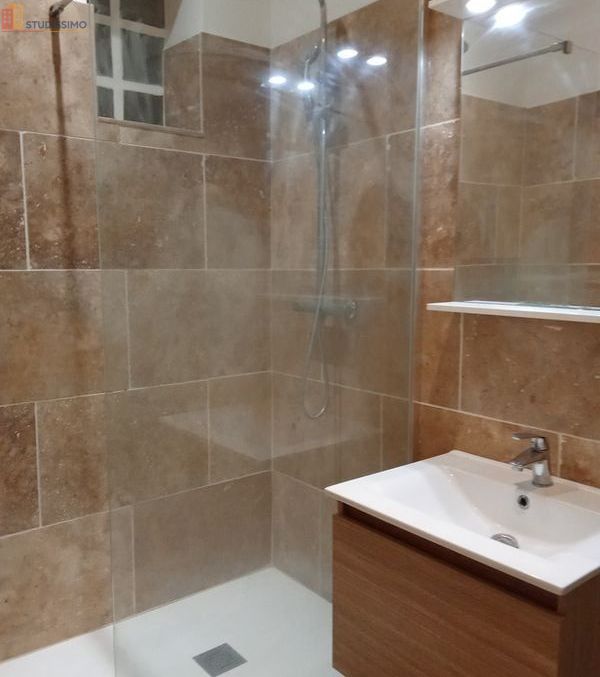 Studio meublé 42m² Carpentras - Lumineux, 1er étage - Photo 1