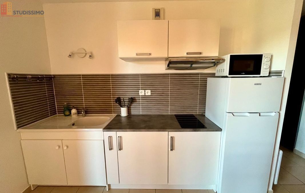 Studio meublé 24m² Cavaillon - Parking privatif, proche centre-ville - Photo 6