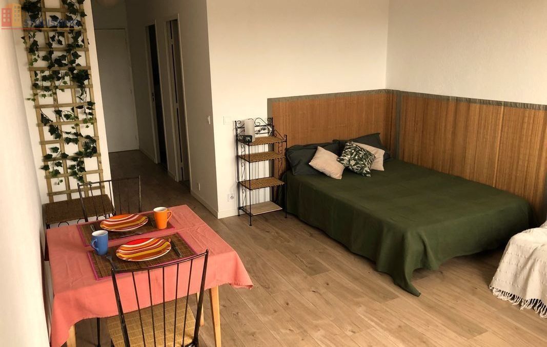 Studio meublé 30m² Avignon centre - Meublé, étage élevé - Photo 4