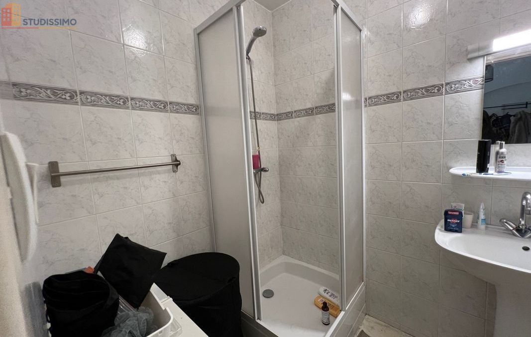 Studio 46m² La Roche-sur-Yon - Étage 2, DPE C - Photo 1