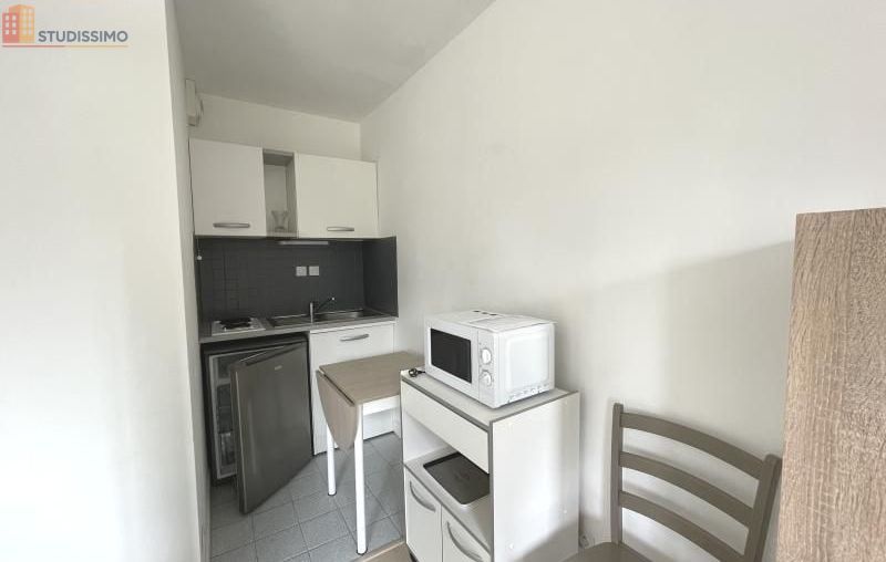 Studio meublé 25m² La Roche-sur-Yon - Étage 1, DPE C - Photo 3