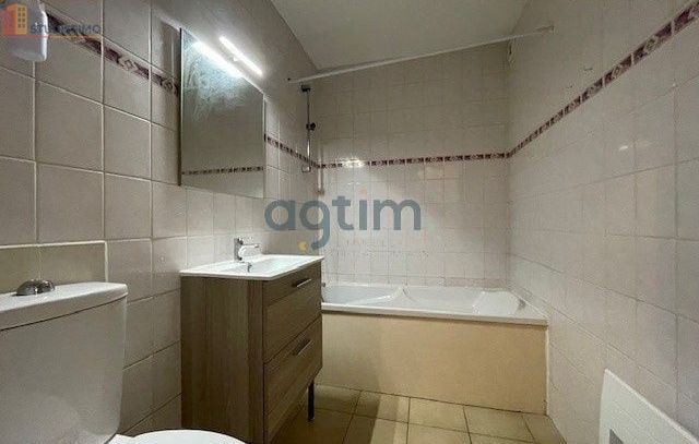 Studio 25m² La Roche-sur-Yon - DPE C, 1er étage - Photo 2