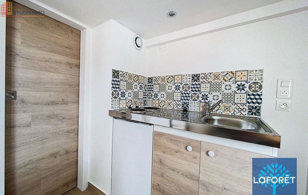 Studio meublé 19m² La Roche-sur-Yon - Meublé, 2e étage - Photo 3
