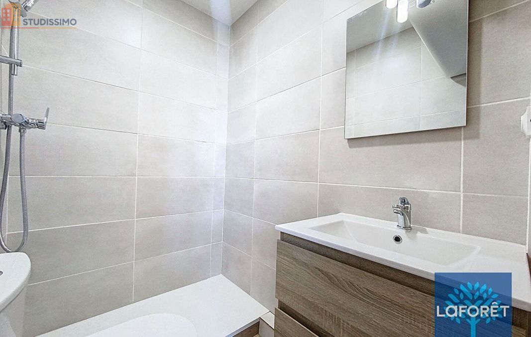 Studio meublé 19m² La Roche-sur-Yon - Meublé, 2e étage - Photo 1