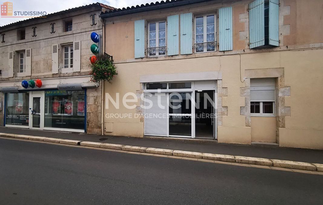 Studio 31m² Luçon - - Photo 1