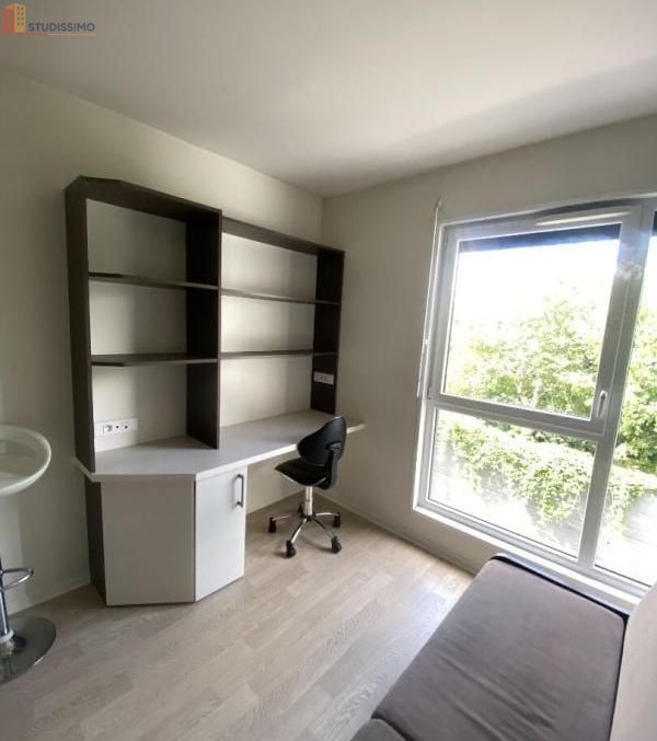 Studio 19m² La Roche-sur-Yon - 1er étage - Photo 6