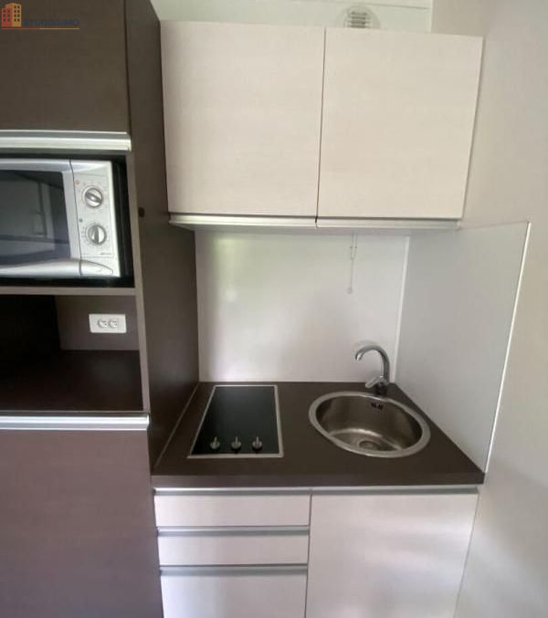 Studio 19m² La Roche-sur-Yon - 1er étage - Photo 4