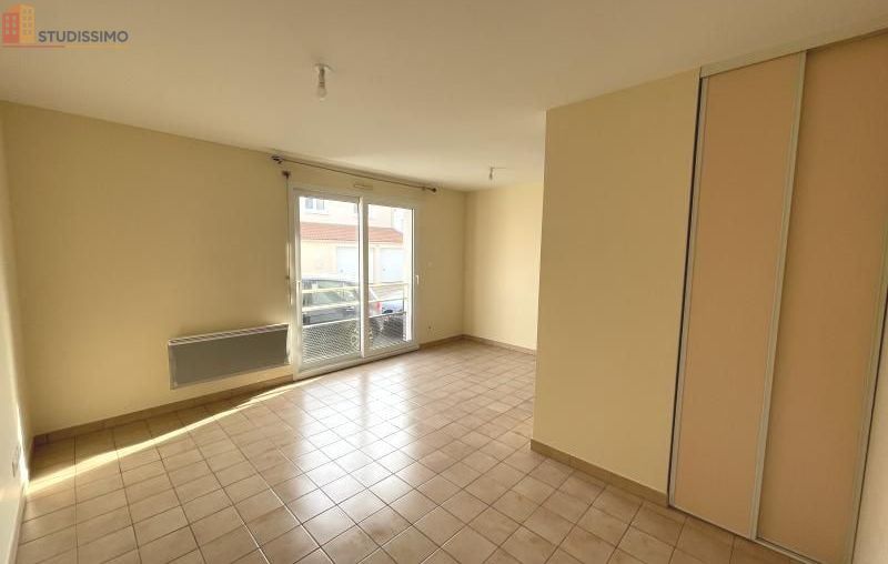 Studio 26m² La Roche-sur-Yon - DPE D - Photo 5