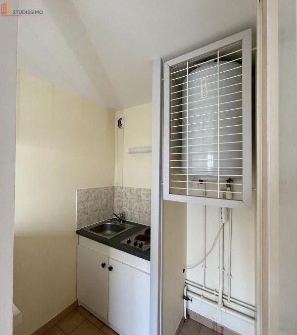 Studio 26m² La Roche-sur-Yon - DPE D - Photo 3
