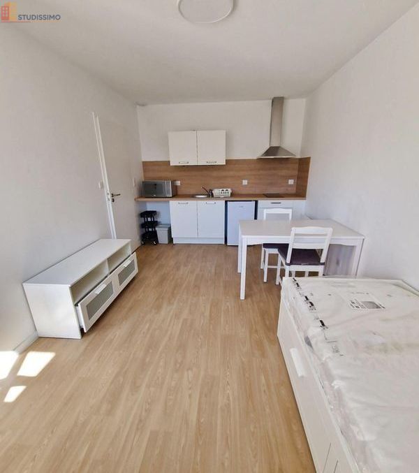 Studio 22m² La Roche-sur-Yon - Meublé, DPE C - Photo 6