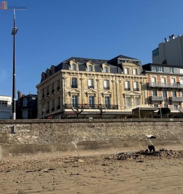Studio meublé 10m² Les Sables-d'Olonne - Meublé, DPE D - Photo 2