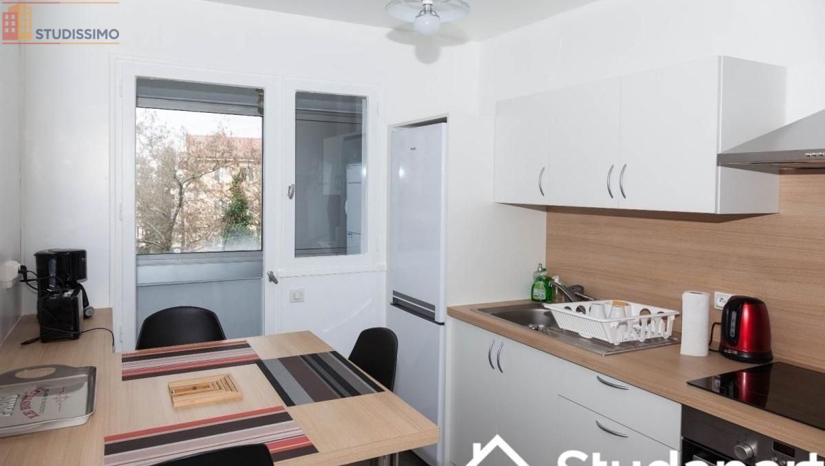 Studio meublé 10m² La Roche-sur-Yon - Lumineux, 5e étage - Photo 4