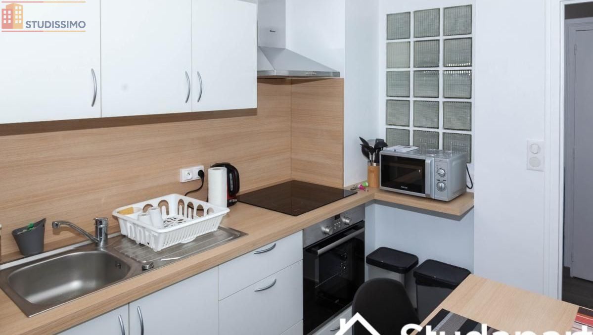 Studio meublé 10m² La Roche-sur-Yon - Lumineux, 5e étage - Photo 2