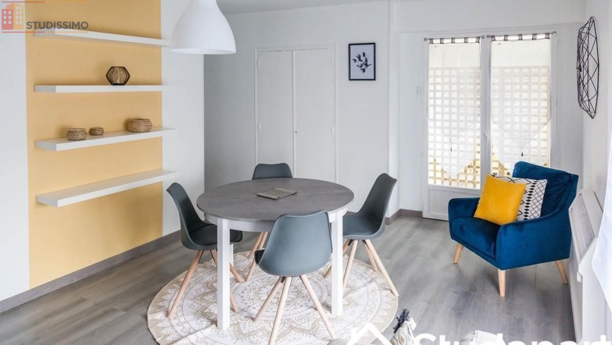 Studio meublé 10m² La Roche-sur-Yon - Lumineux, 5e étage - Photo 1