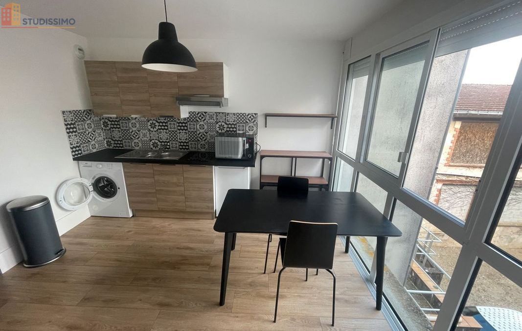Studio meublé 32m² La Roche-sur-Yon - Meublé, 1er étage - Photo 4