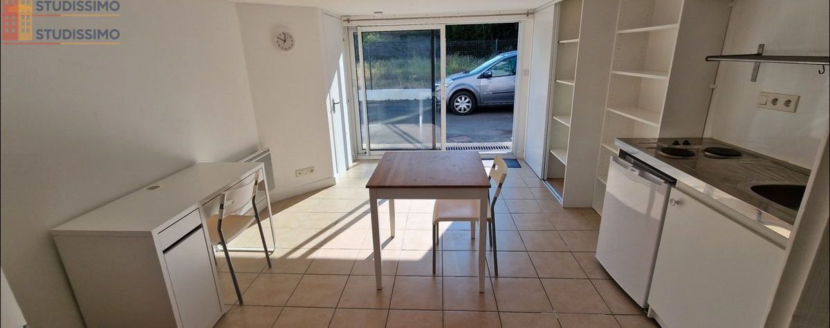 Studio meublé 25m² Montaigu-Vendée 85600 - Étudiant, lumineux - Photo 1