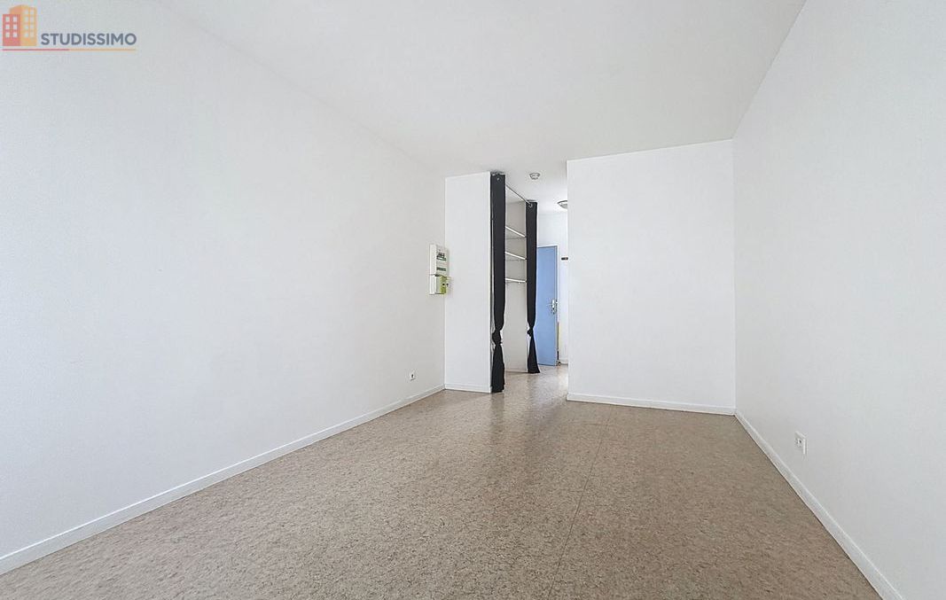 Studio 21m² La Roche-sur-Yon centre - Internet inclus - Photo 5