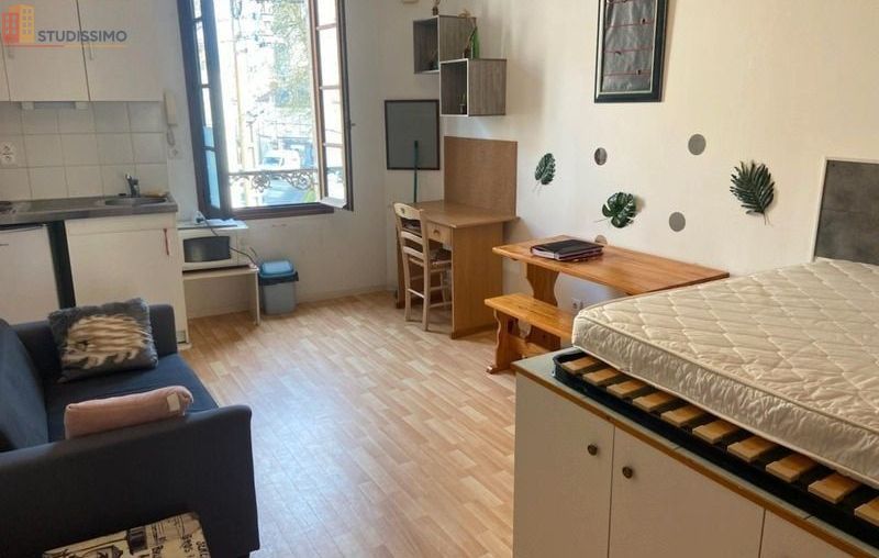 Studio meublé 20m² Fontenay-le-Comte - Meublé, 2e étage - Photo 9
