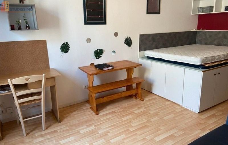 Studio meublé 20m² Fontenay-le-Comte - Meublé, 2e étage - Photo 6