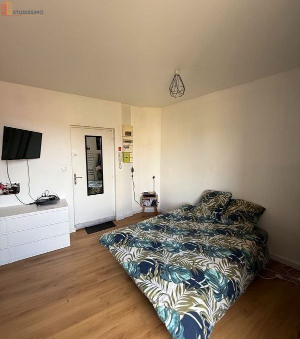 Studio 25m² Fontenay-le-Comte - 2e étage, lumineux - Photo 4