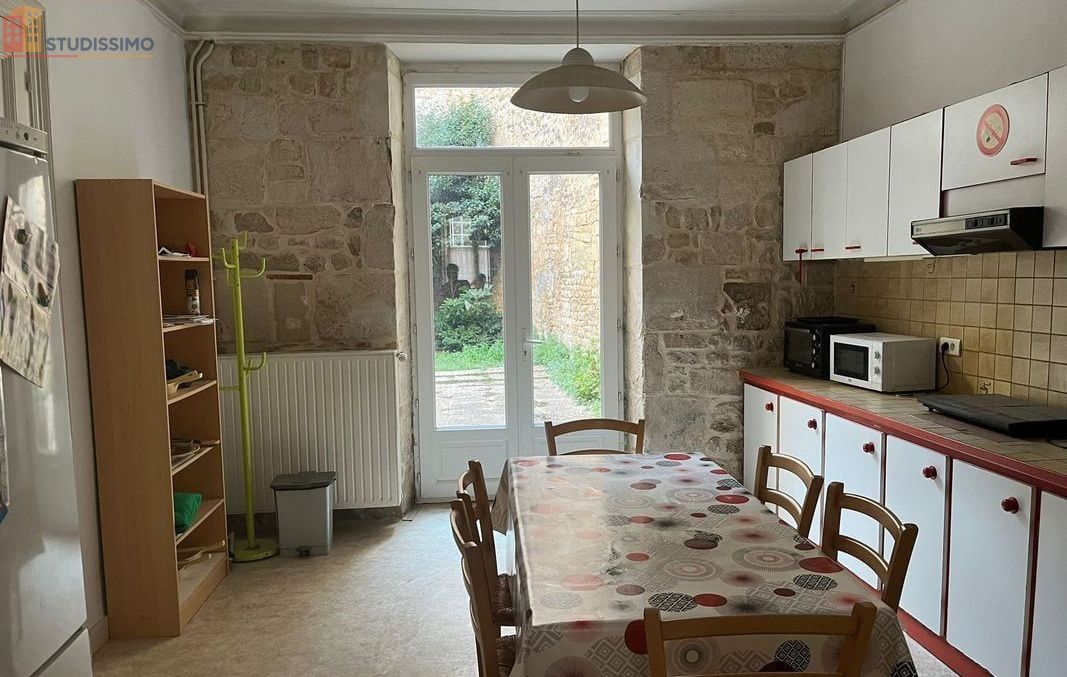 Studio meublé 15m² Fontenay-le-Comte - Étudiant, calme - Photo 3