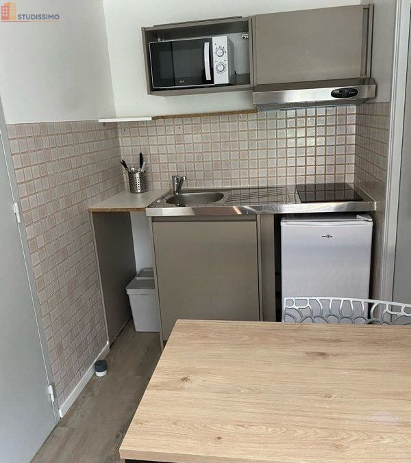 Studio meublé 18m² La Roche-sur-Yon - Meublé, DPE D - Photo 5