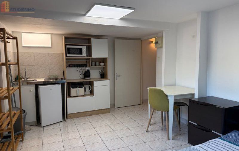 Studio 24m² La Roche-sur-Yon - Centre-ville, proche commerces - Photo 5