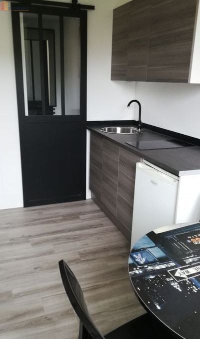 Studio meublé 16m² La Roche-sur-Yon centre - Meublé, wifi gratuit - Photo 4