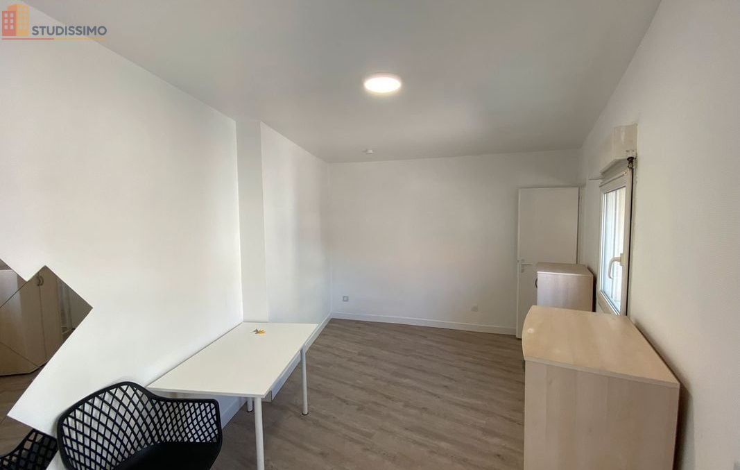 Studio meublé 18m² La Roche-sur-Yon - Centre-ville, meublé - Photo 4