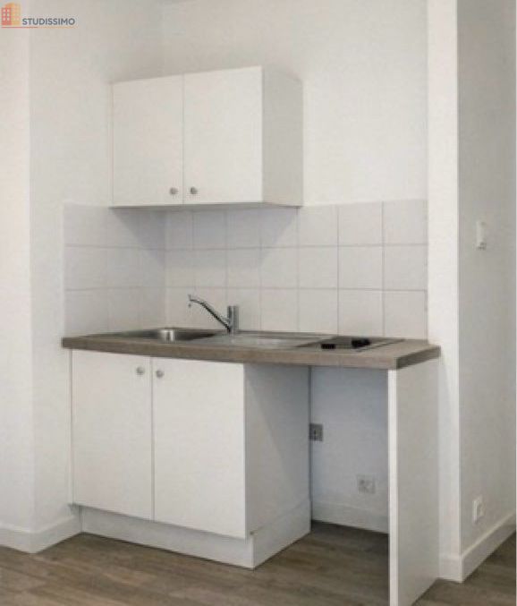 Studio 19m² La Roche-sur-Yon - Lumineux, hypercentre - Photo 7