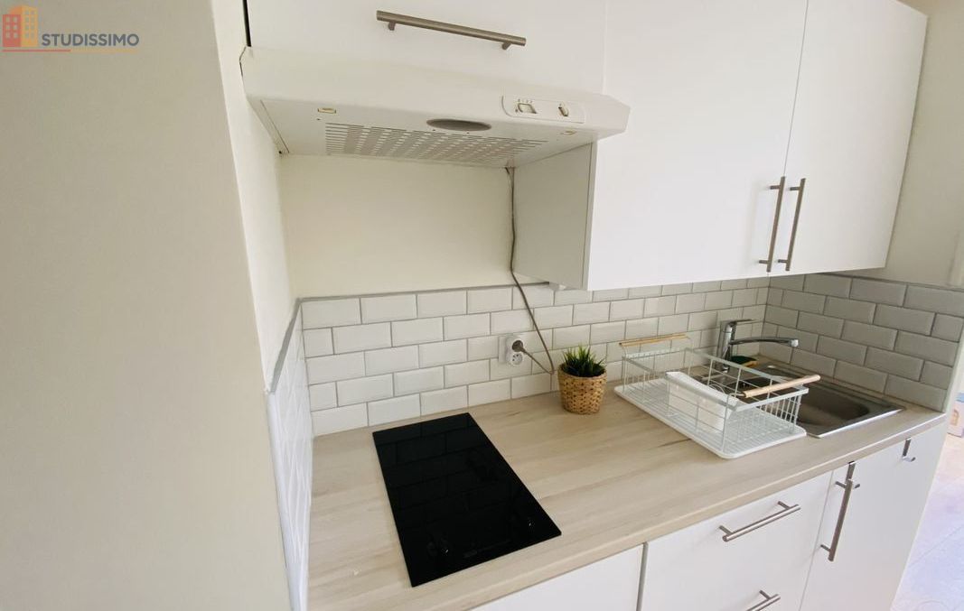 Studio meublé 22m² La Roche-sur-Yon - Cosy, proche centre-ville - Photo 8