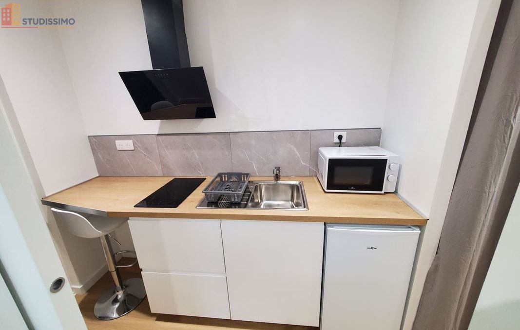 Studio meublé 21m² La Roche-sur-Yon - Meublé, 1er étage - Photo 2