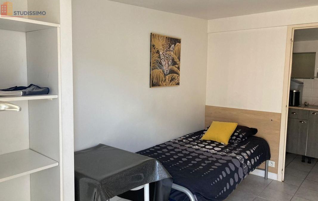 Studio meublé 16m² La Roche-sur-Yon - Indépendant, idéal étudiant - Photo 5