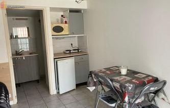 Studio meublé 16m² La Roche-sur-Yon - Indépendant, idéal étudiant - Photo 1
