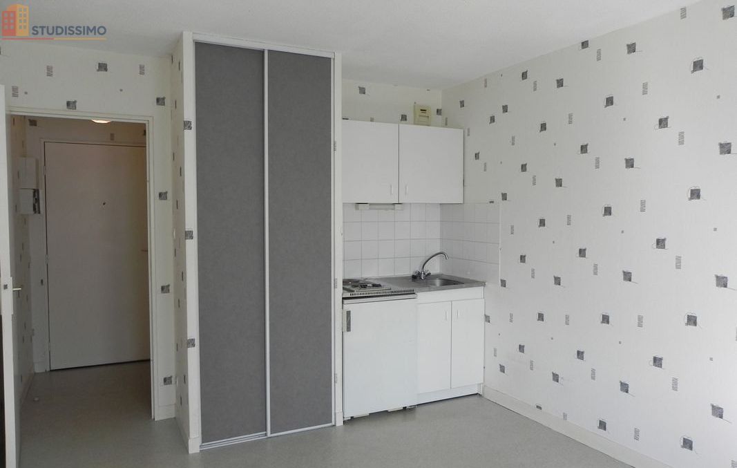 Studio 20m² La Roche-sur-Yon - 2e étage, DPE C - Photo 3