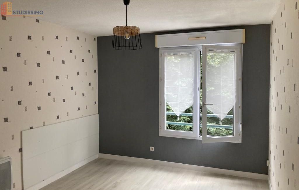Studio 20m² La Roche-sur-Yon - 2e étage, DPE C - Photo 4