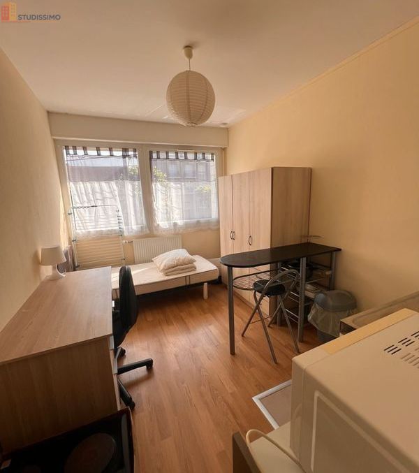 Studio meublé 11m² La Roche-sur-Yon - Proche école, lumineux - Photo 8