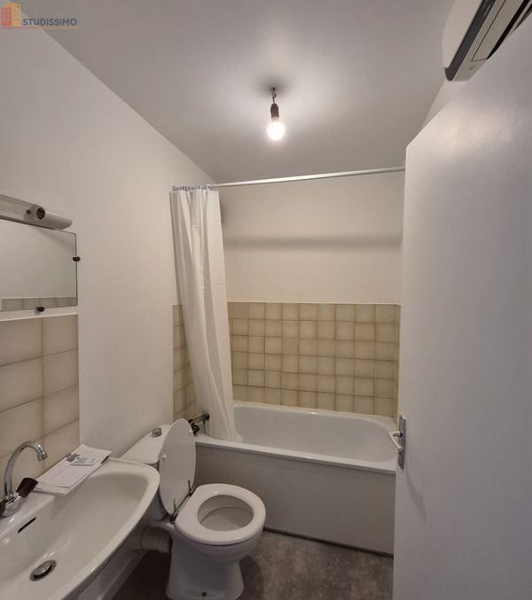 Studio 33m² La Roche-sur-Yon - Rénové, proche Sacré-Cœur - Photo 4