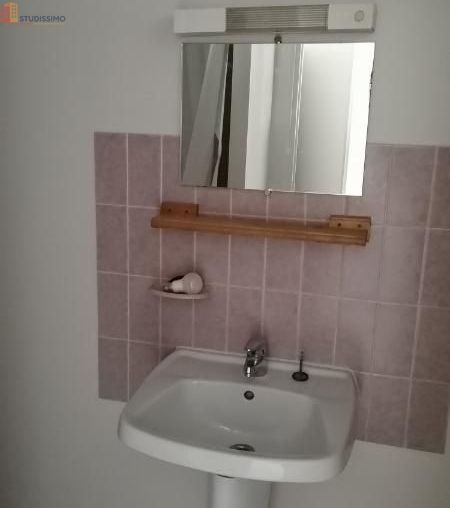 Studio 25m² Poitiers 86000 - Photo 1