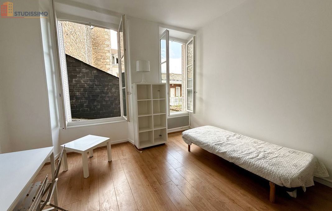 Studio meublé 21m² Poitiers centre - Lumineux - Photo 3