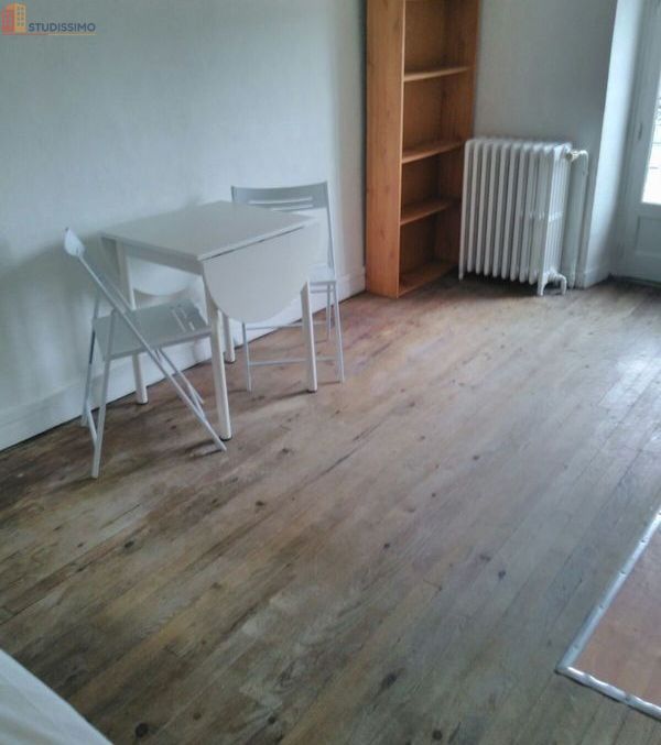 Studio meublé 18m² Poitiers centre - Proche place Hôtel de Ville - Photo 2