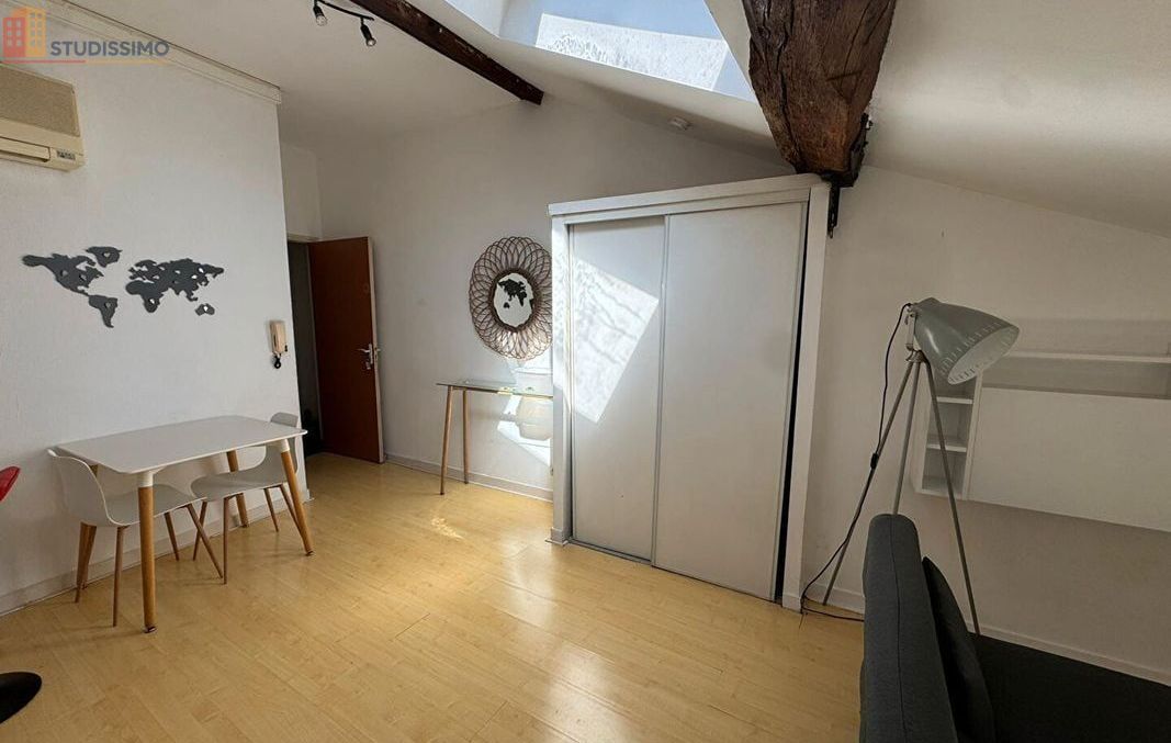 Studio meublé 21m² Poitiers - Lumineux, dernier étage - Photo 10