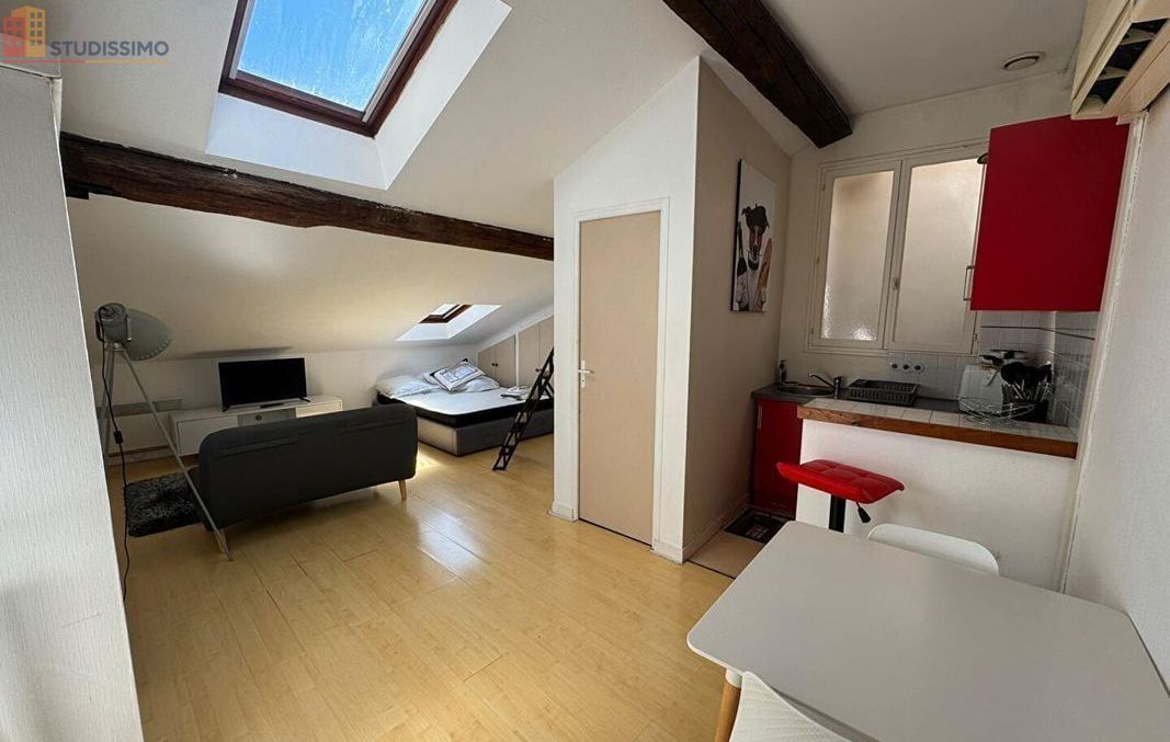 Studio meublé 21m² Poitiers - Lumineux, dernier étage - Photo 5