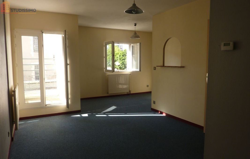 Studio 36m² Poitiers - Grand, parking sous-sol - Photo 8