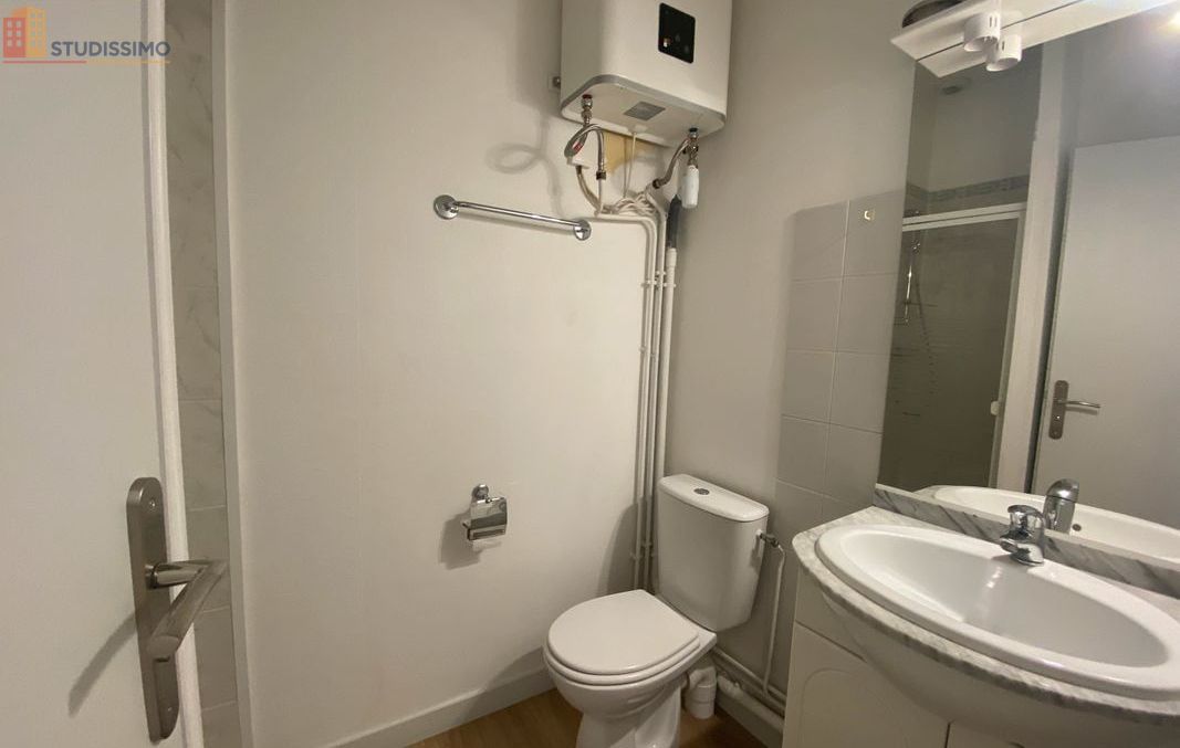 Studio 16m² Poitiers centre-ville - Meublé, vue dégagée - Photo 2